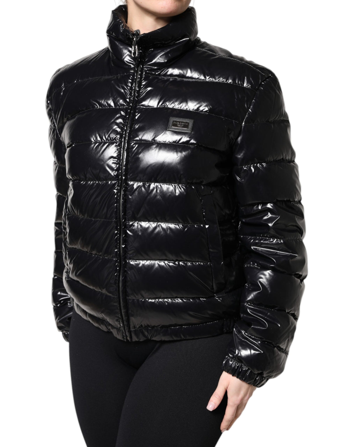 Dolce &amp; Gabbana – Pufferjacke mit durchgehendem Reißverschluss und schwarzem Logo-Schild