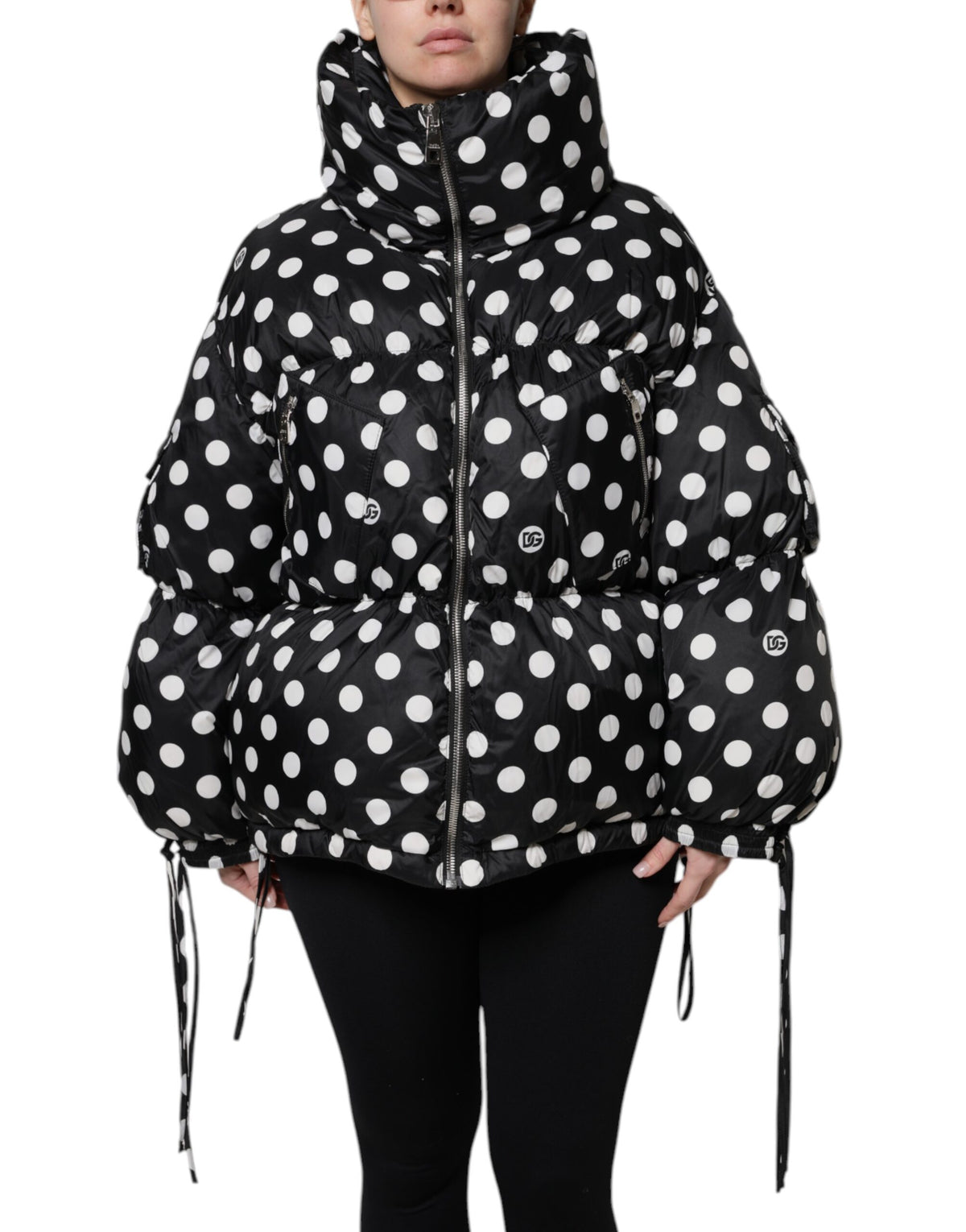 Dolce &amp; Gabbana – Pufferjacke mit durchgehendem Reißverschluss und Punkten in Schwarz und Weiß