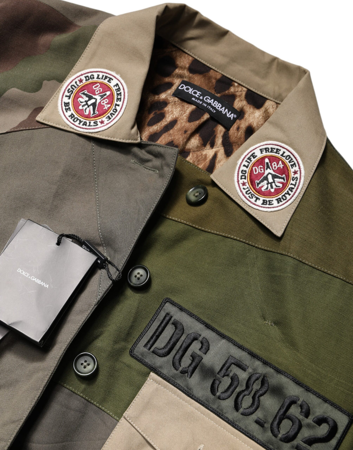 Dolce &amp; Gabbana Militärgrüne Baumwoll-Down-Jacke mit Knöpfen