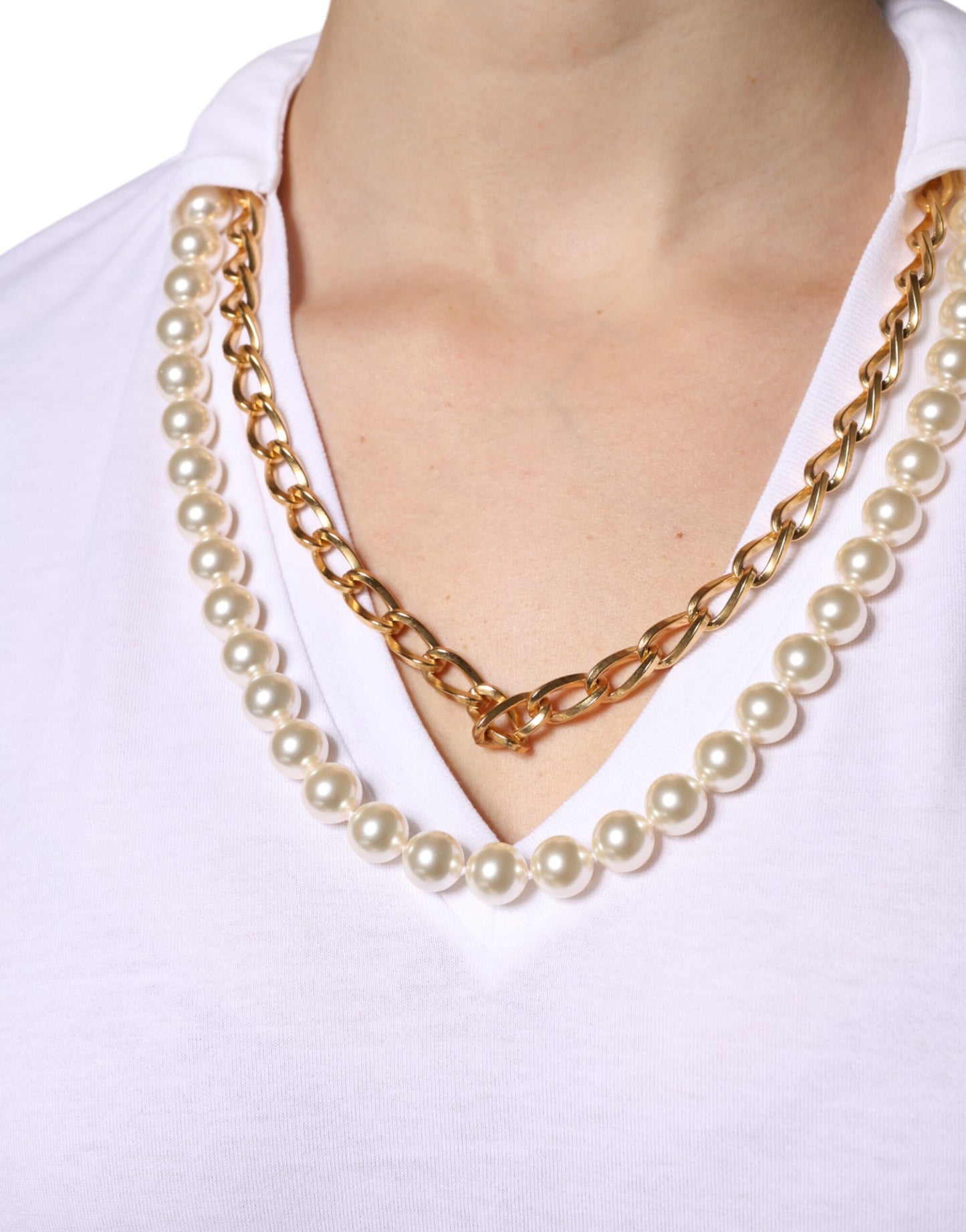 Dolce &amp; Gabbana Weißes Kurzarm-T-Shirt aus Baumwolle mit Halskette