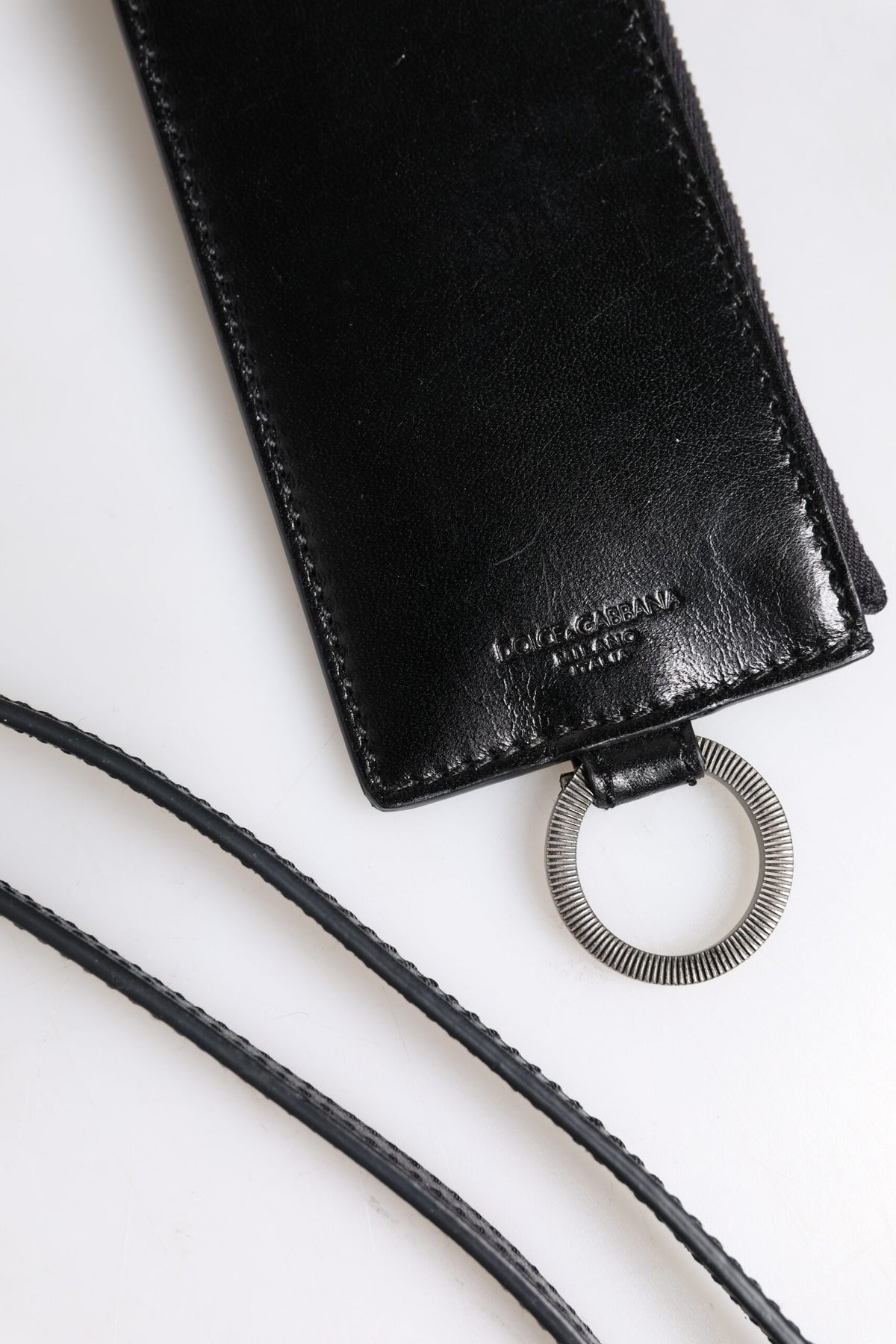 Dolce &amp; Gabbana – Kartenetui aus schwarzem Leder mit Logoprägung und Schlüsselband