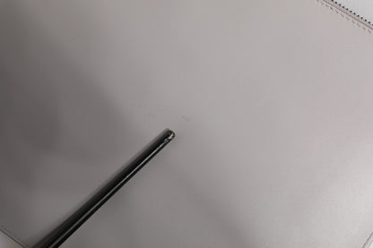 Dolce &amp; Gabbana Graue Clutch mit Reißverschlusstasche aus massivem Leder mit DG-Logo für Herren