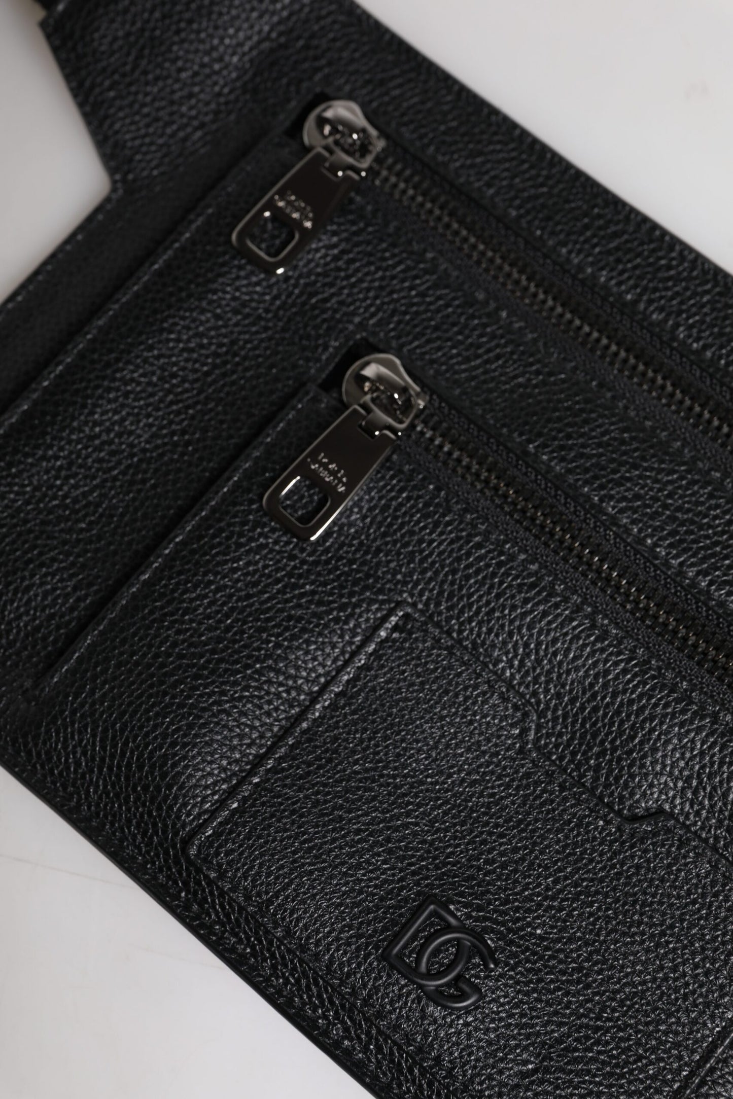 Dolce &amp; Gabbana – Umhängetasche aus schwarzem Kalbsleder