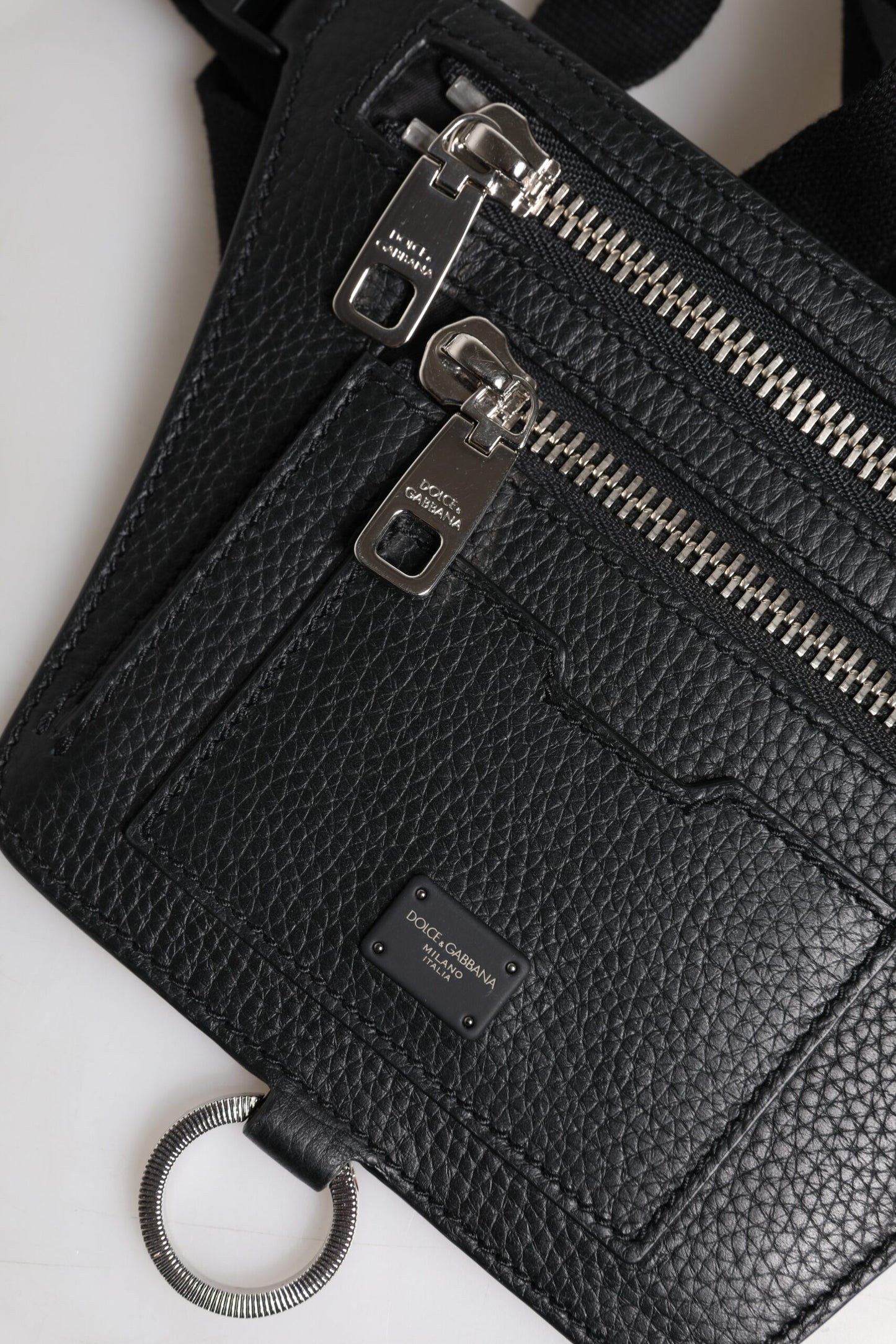 Dolce &amp; Gabbana Gürteltasche mit Logo-Plakette aus schwarzem Kalbsleder für Herren