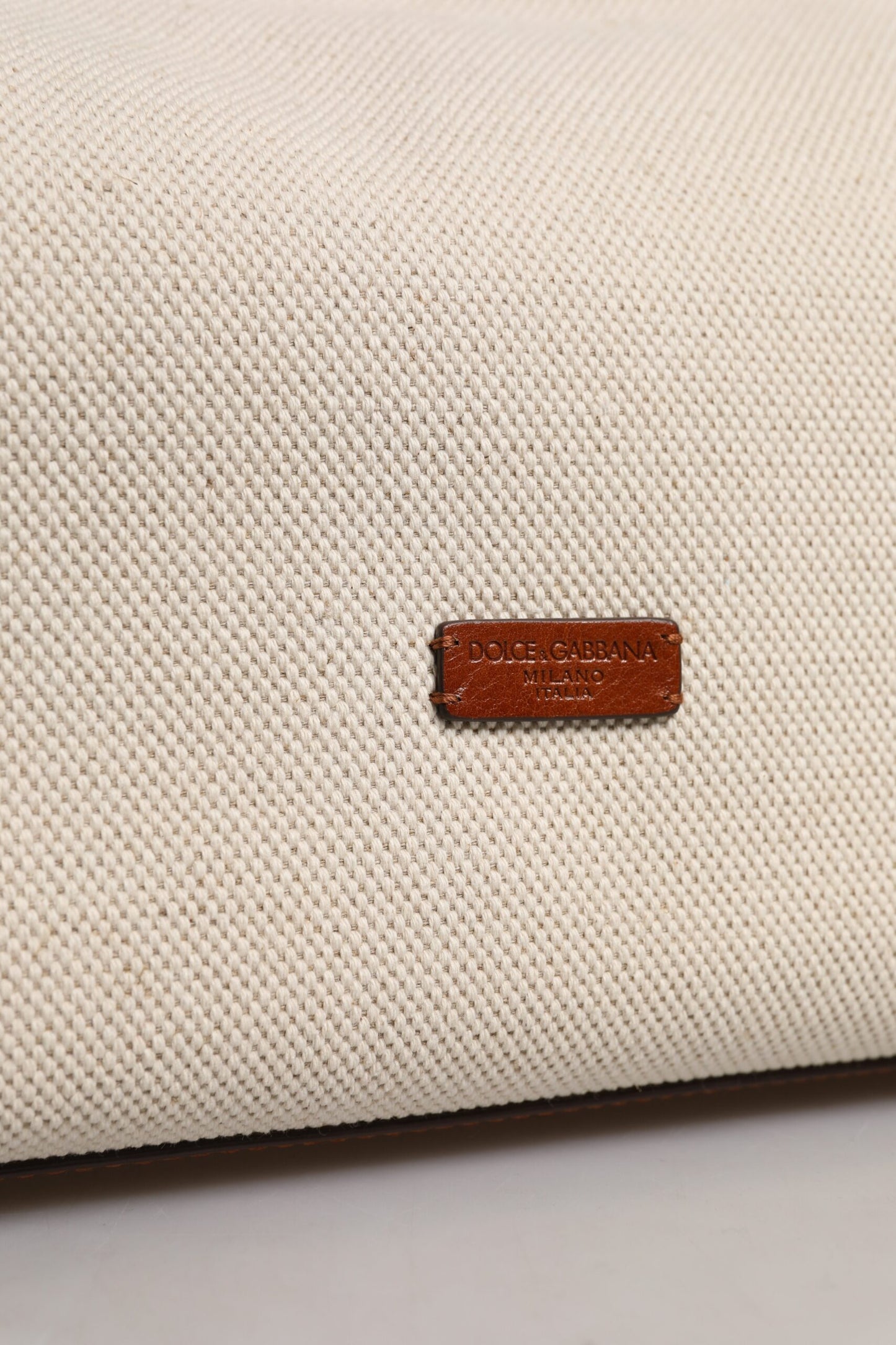 Dolce &amp; Gabbana Beigebraune Duffle-Umhängetasche aus Baumwollleder