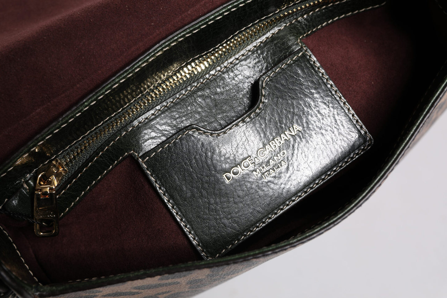 Dolce &amp; Gabbana Schultertasche aus Leder mit Leopardenmuster in Schwarz und Braun