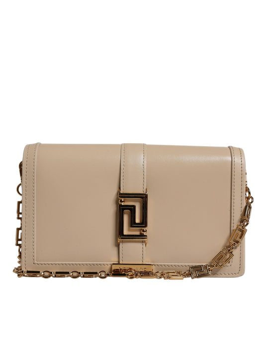 Versace – Umhängetasche aus Kalbsleder mit goldener Kette in Beige