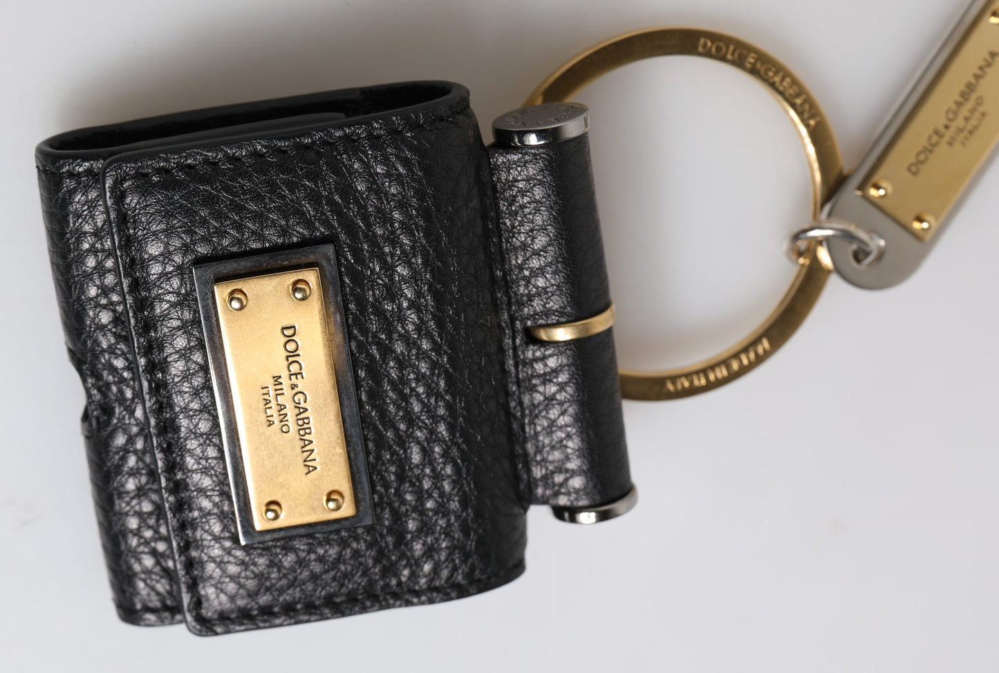 Dolce &amp; Gabbana – Airpods-Hülle mit schwarzem Lederarmband und goldenem Metall-Logo
