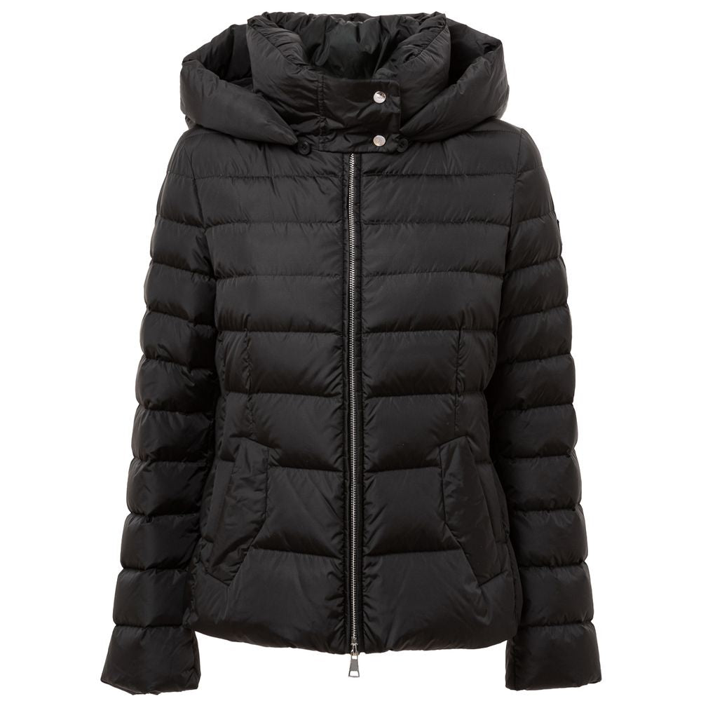 Schwarze Polyamid-Shelljacke hinzufügen