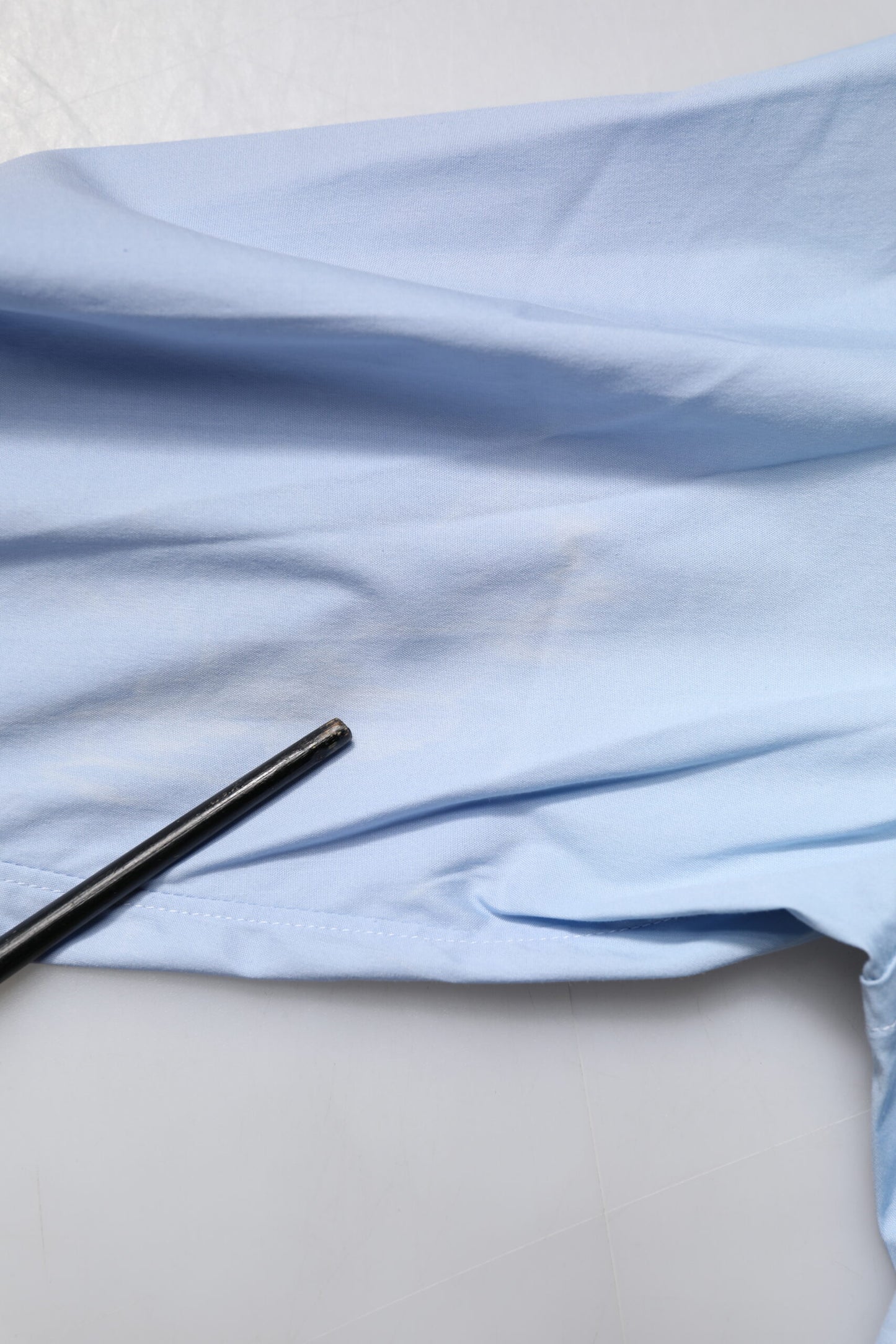 Dolce &amp; Gabbana Hellblaues, formelles Baumwollhemd in GOLD