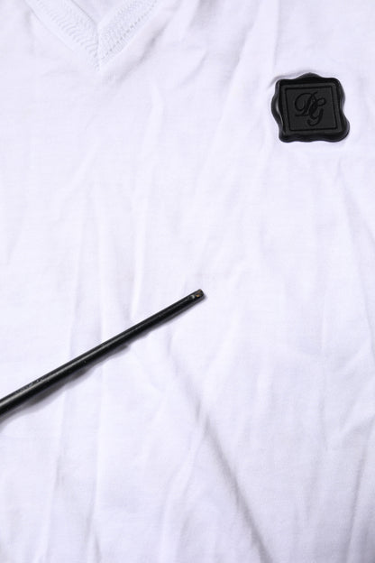 Dolce &amp; Gabbana – Weißes T-Shirt mit V-Ausschnitt und Logo-Patch aus Baumwolle