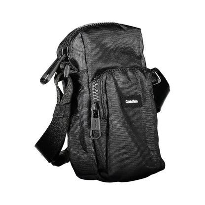 Calvin Klein – Elegante schwarze Umhängetasche mit schicken Details