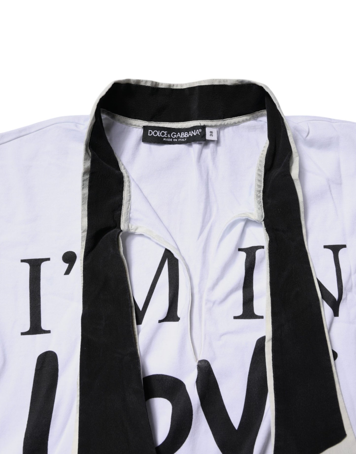 Dolce &amp; Gabbana – Weißes T-Shirt aus Baumwoll-Seiden-Mischgewebe mit Ascot-Kragen