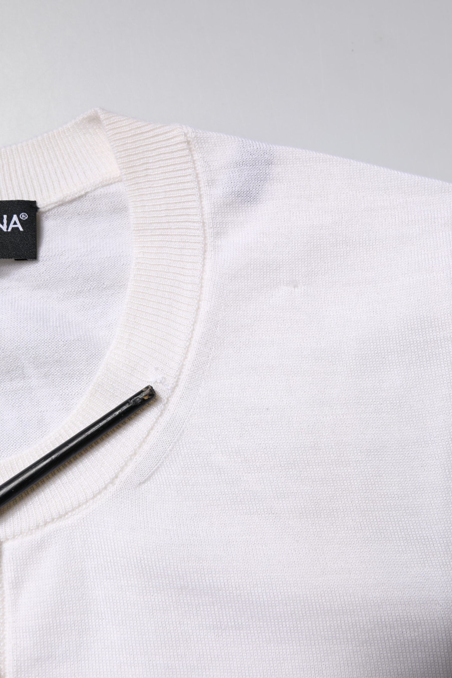 Dolce &amp; Gabbana – Kurzer Cardigan aus cremefarbenem Kaschmirstrick