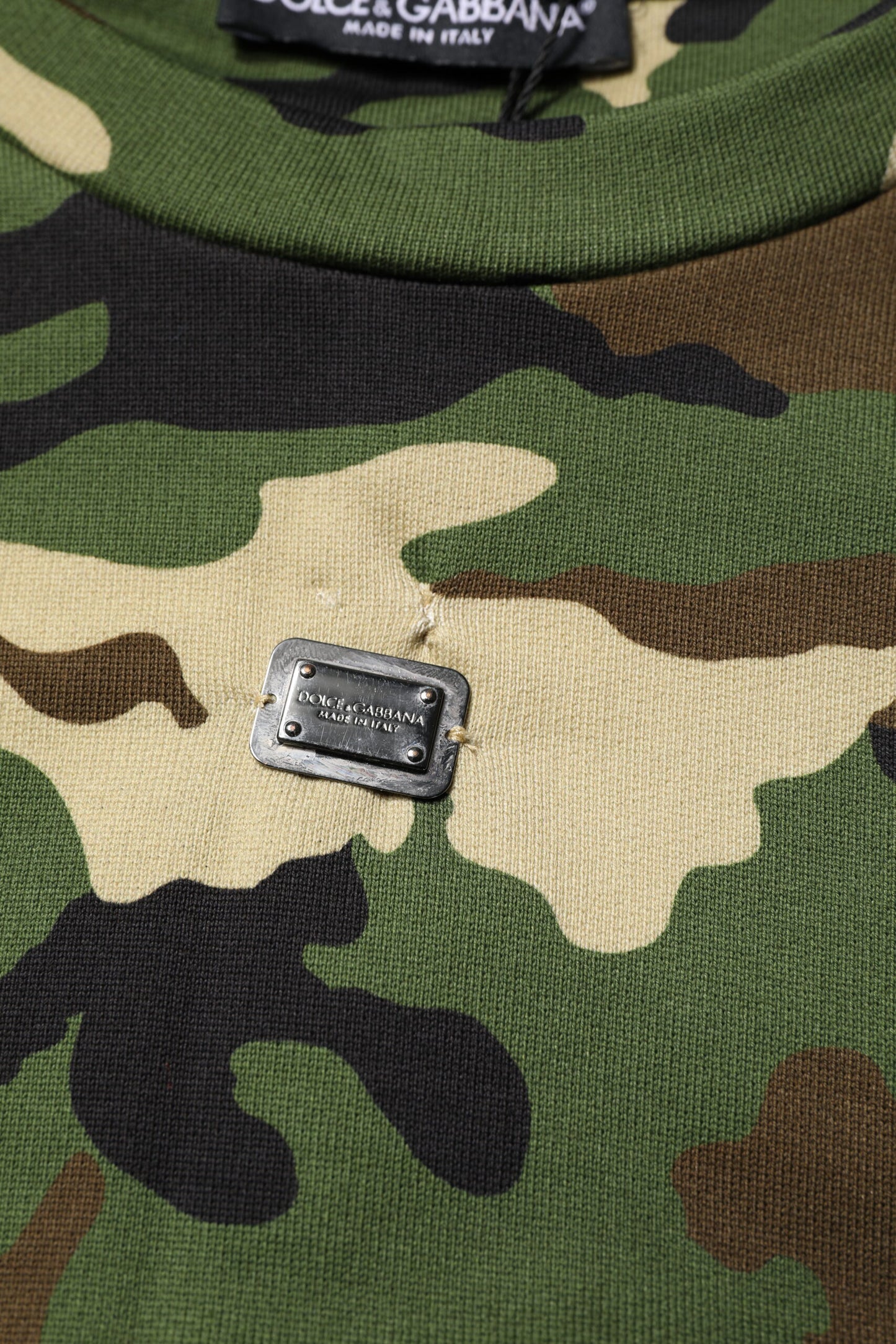 Dolce &amp; Gabbana – Mehrfarbiger, kurzer Sweatshirtpullover mit Camouflage-Muster