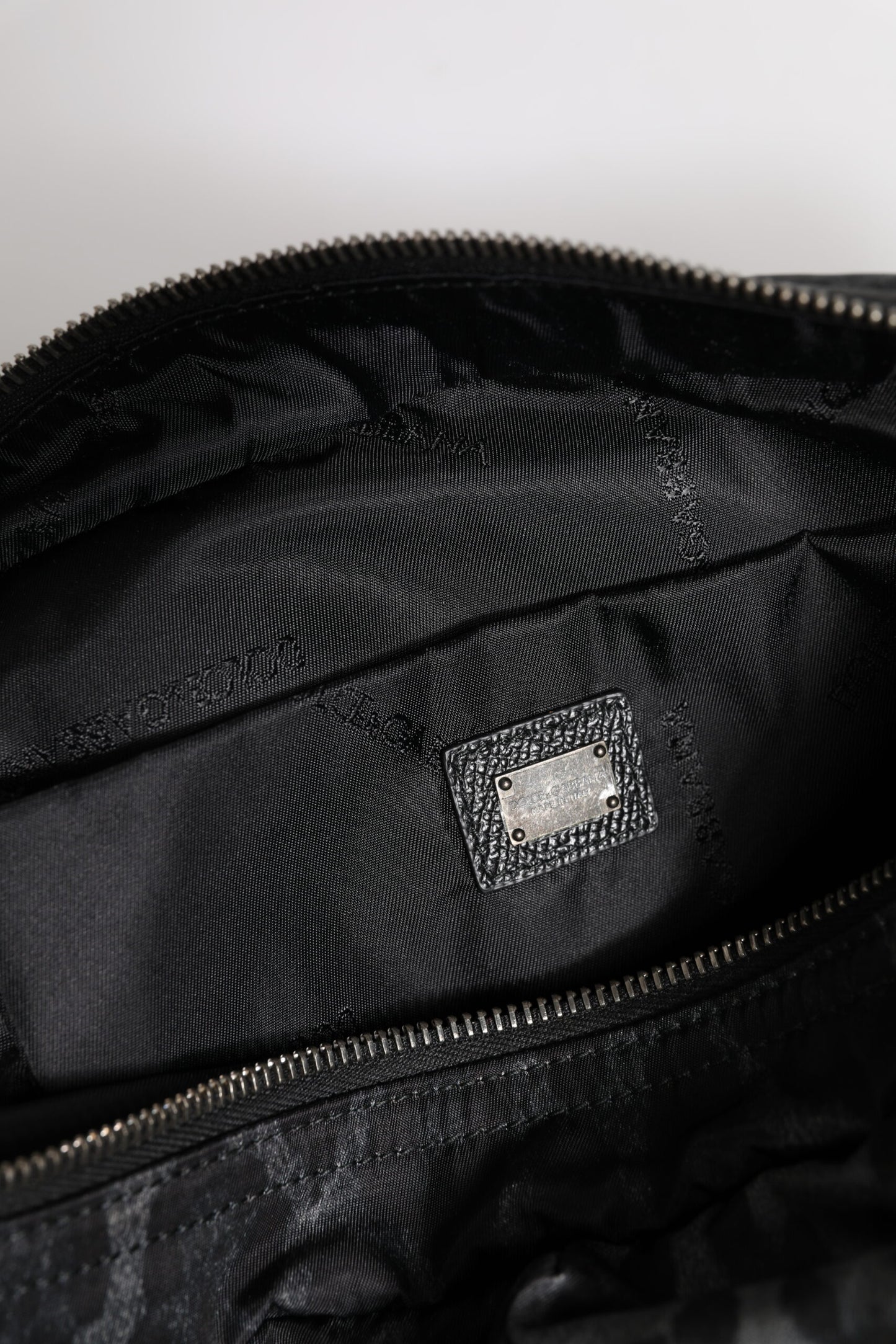 Dolce &amp; Gabbana – Gürteltasche mit DG-Logo und Leopardenmuster in Schwarz und Grau