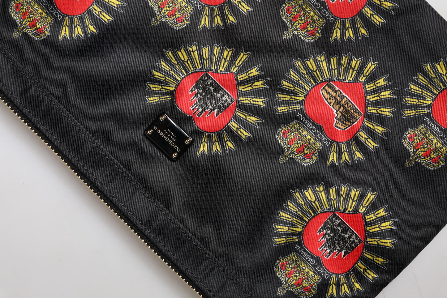 Dolce &amp; Gabbana – Clutch-Tasche „Sacred Heart“ aus Nylon in Schwarz und Rot