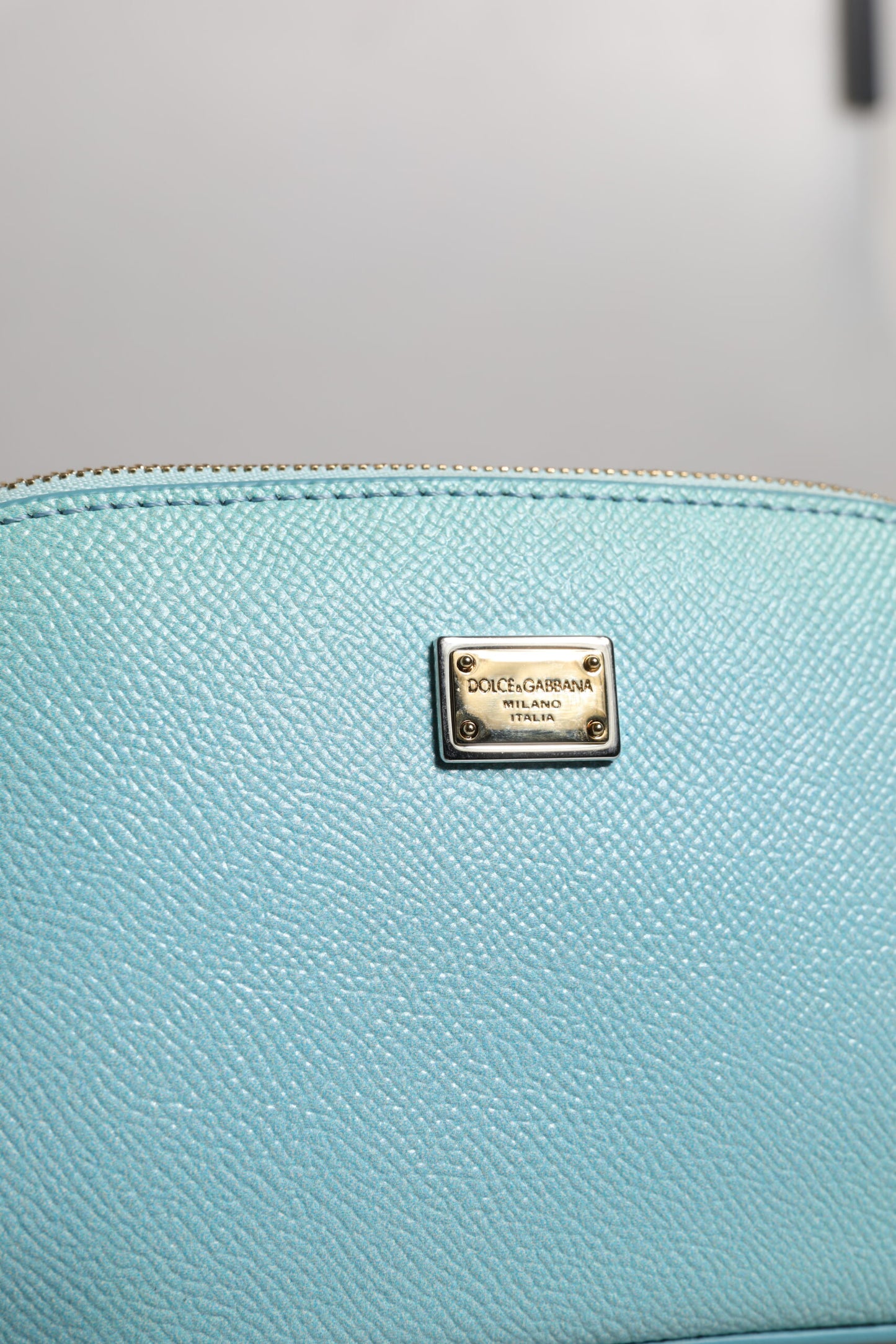 Dolce &amp; Gabbana Hellblaue Lederhandtasche Clutch Mini Geldbörse Beuteltasche