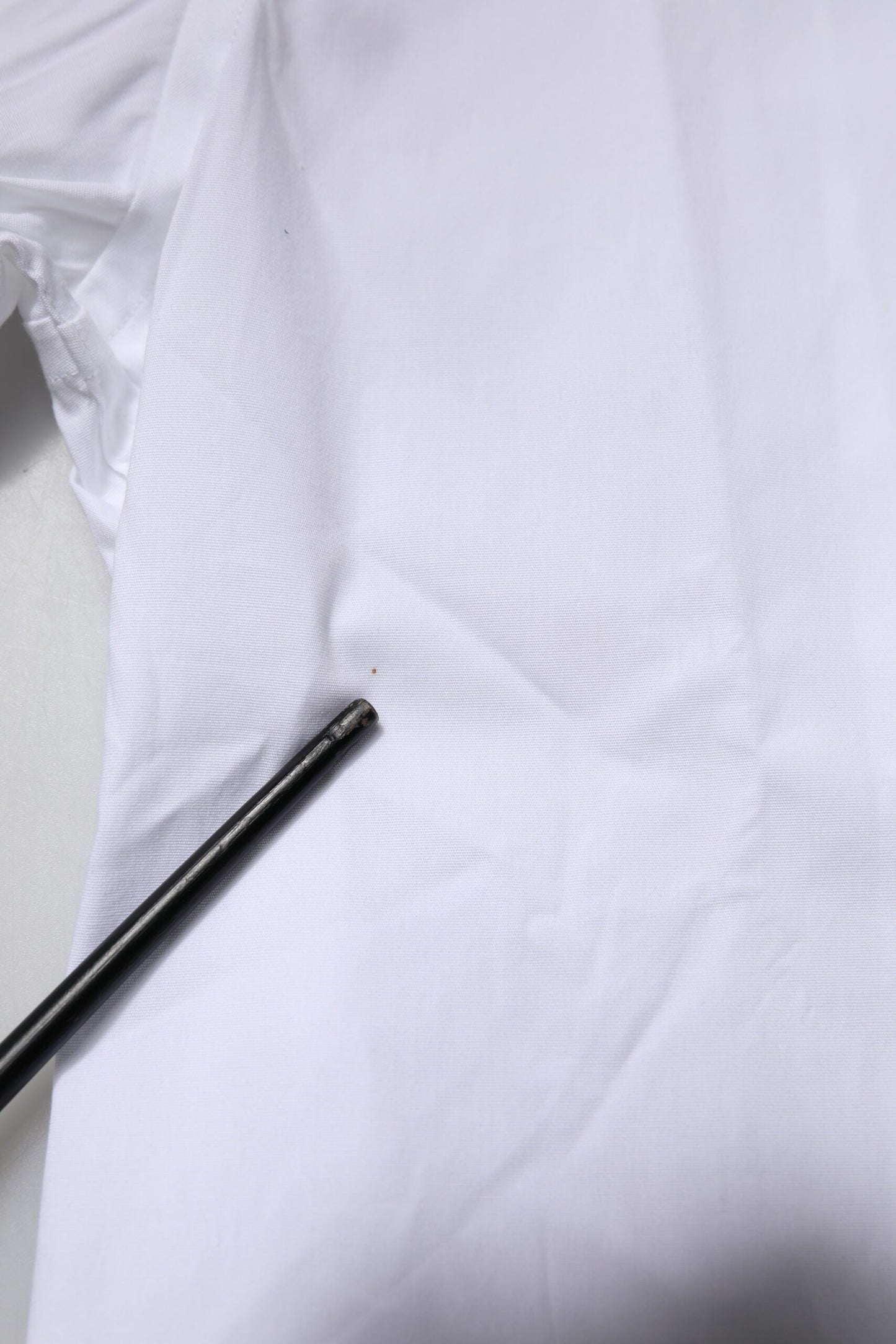 Dolce &amp; Gabbana – Weißes, goldfarbenes Hemd aus Baumwollstretch