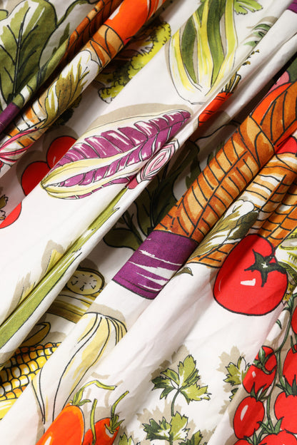 Dolce &amp; Gabbana Weißes ärmelloses Midikleid in A-Linie mit Gemüse