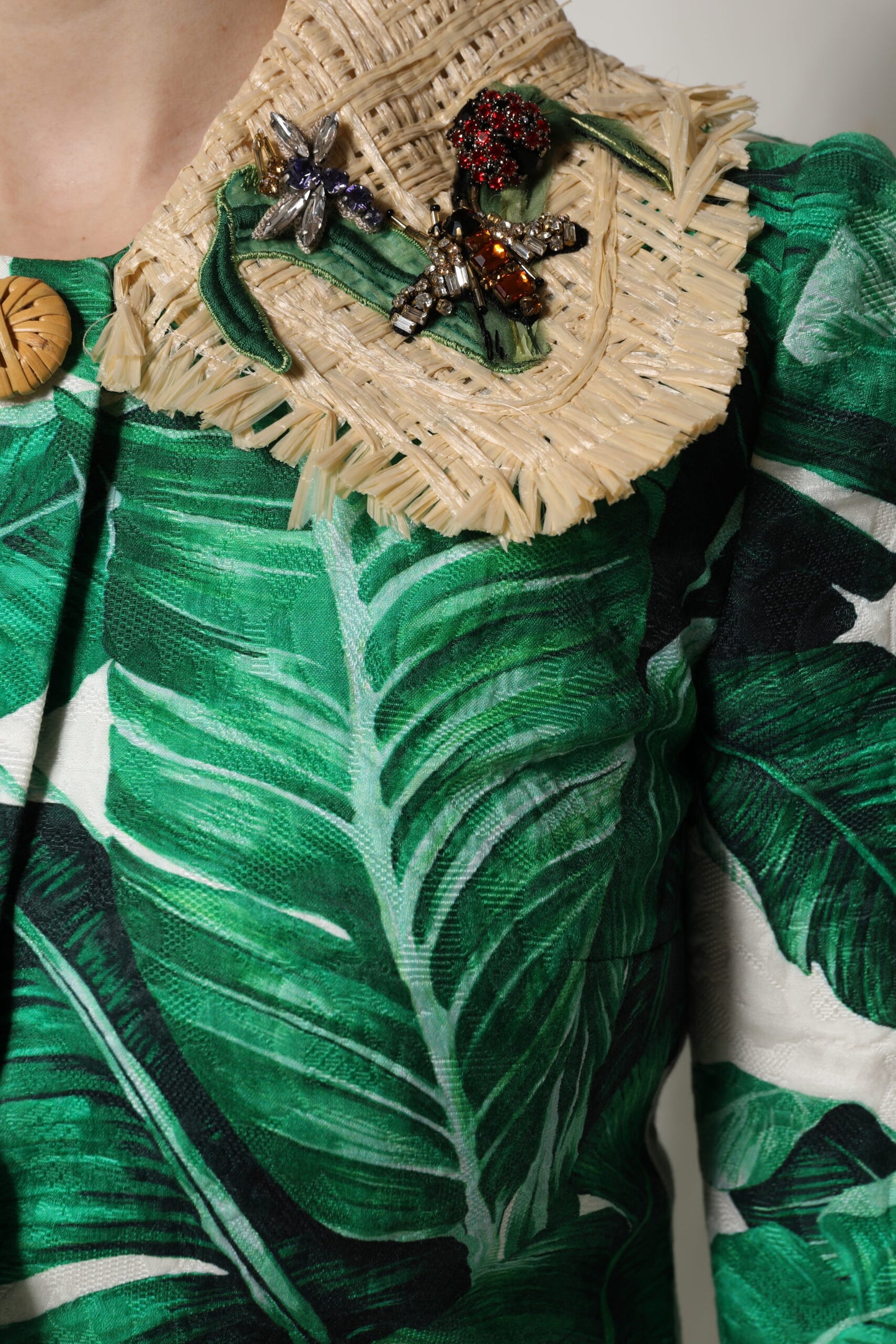 Dolce &amp; Gabbana – Trenchcoat-Jacke mit mehrfarbigem Blattdruck und Verzierung