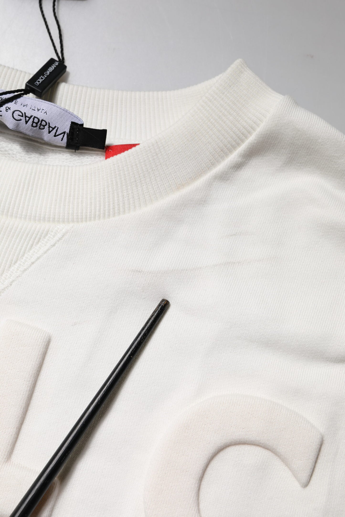 Dolce &amp; Gabbana – Weißer Baumwollpullover mit Rundhalsausschnitt und geprägtem Logo