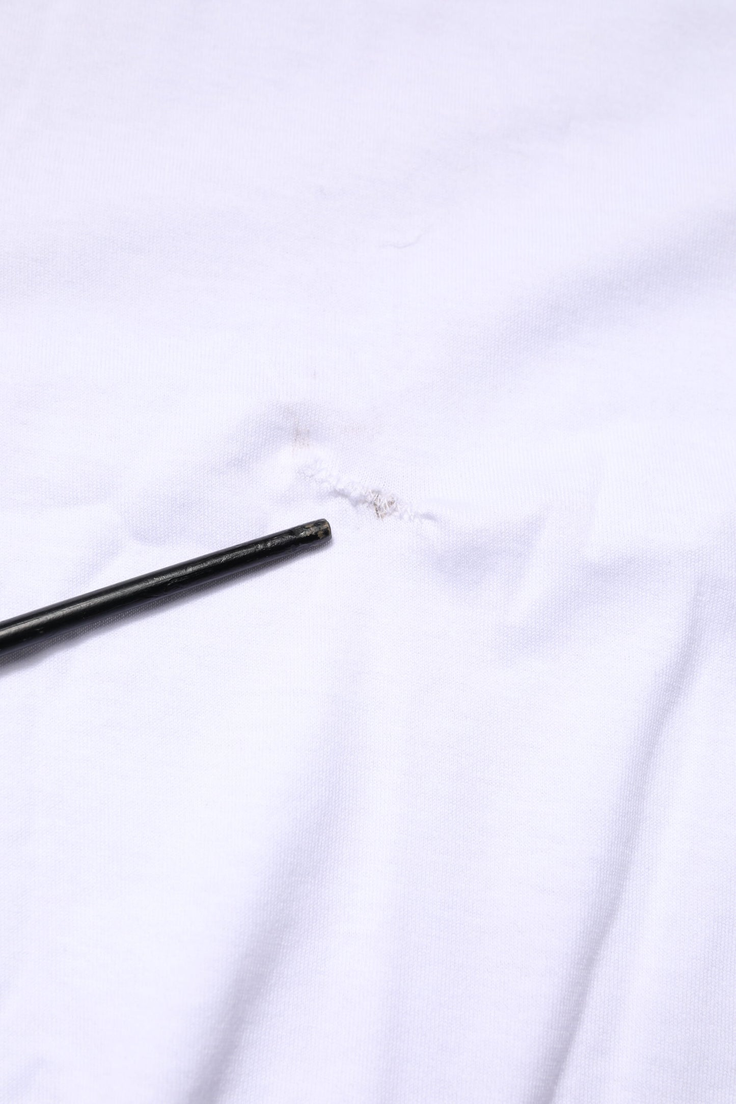 Dolce &amp; Gabbana – Weißes Baumwoll-T-Shirt mit DG-Kronenstickerei