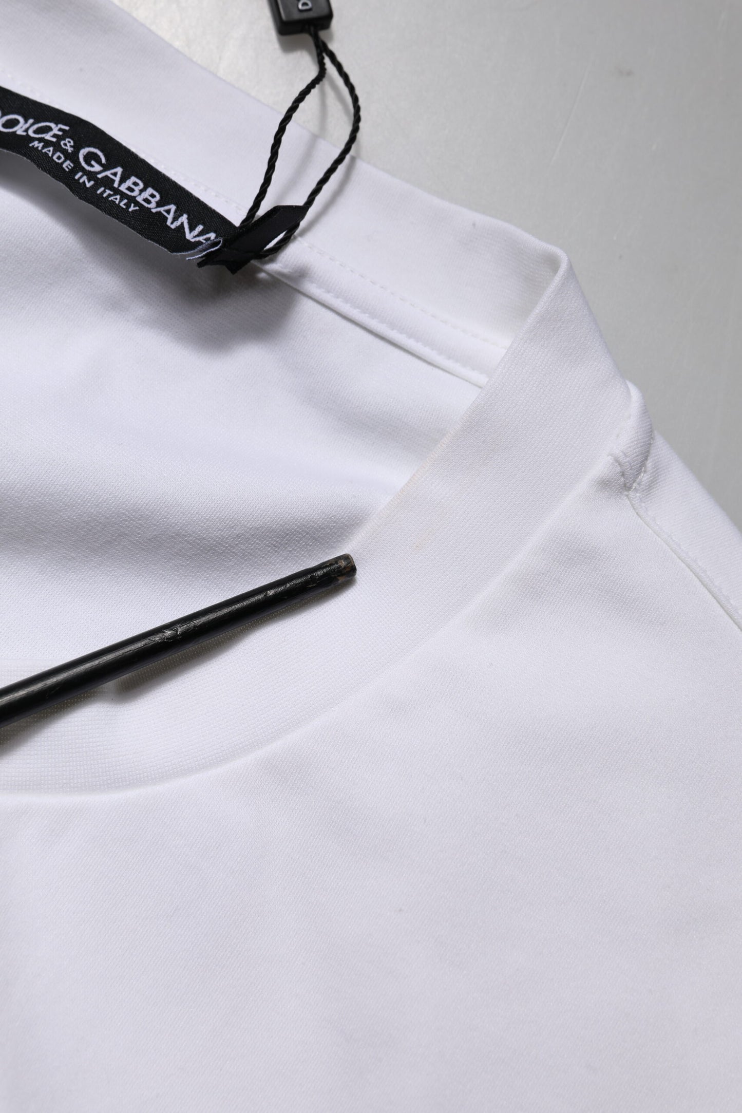 Dolce &amp; Gabbana – Weißes, kurzärmliges T-Shirt mit Logoverzierung