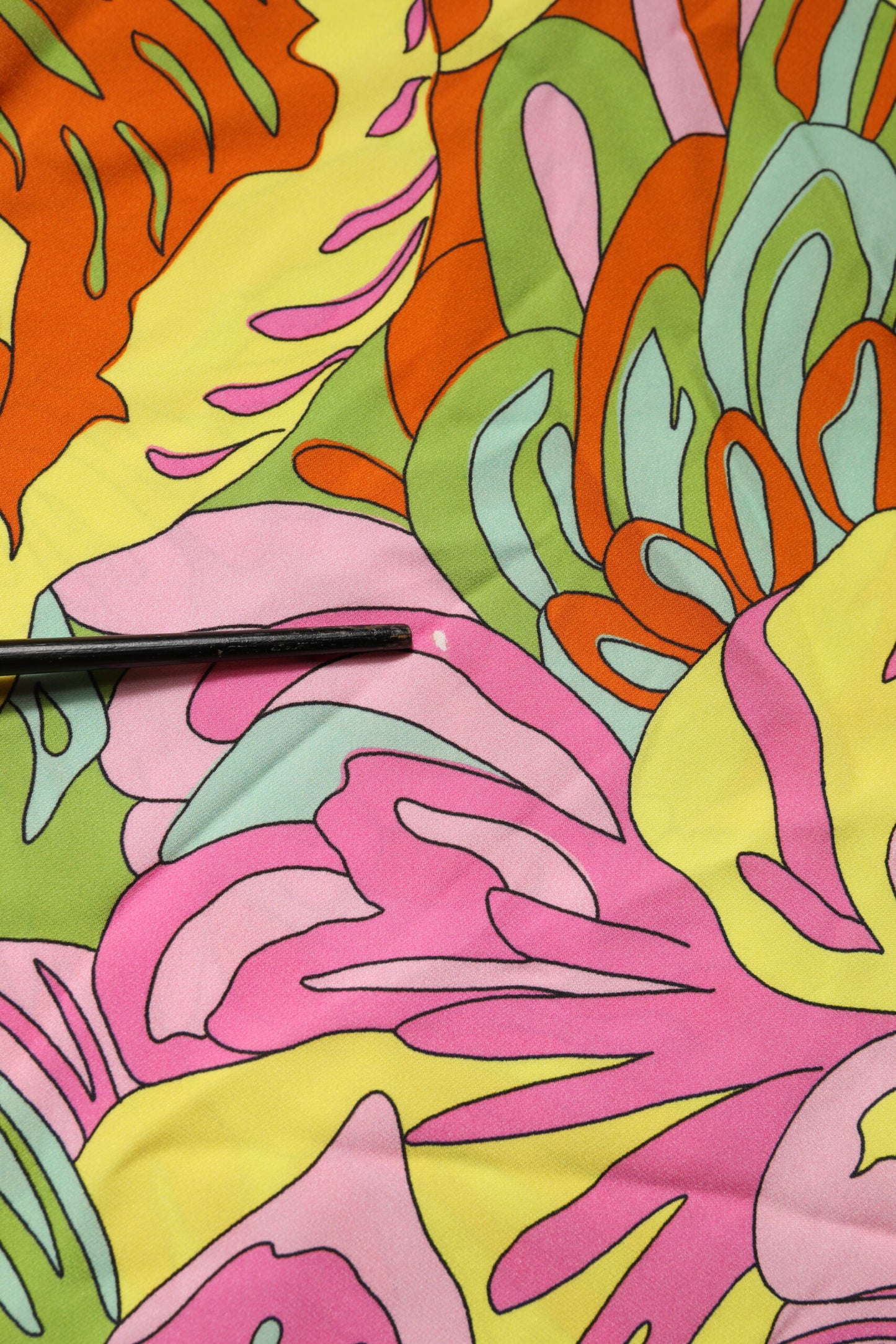 Dolce &amp; Gabbana, mehrfarbiges, ärmelloses Oberteil mit Rundhalsausschnitt und Blumenmuster