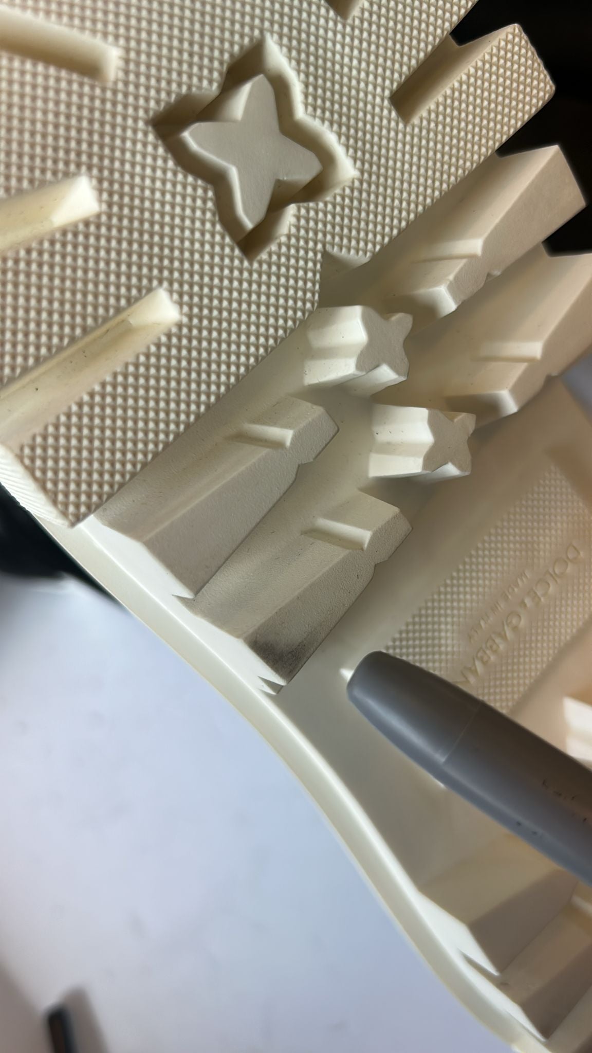 Dolce &amp; Gabbana – Weiße, gepolsterte Schnürstiefel mit halbhohem Schaft