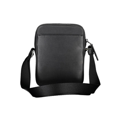 Calvin Klein – Elegante schwarze Umhängetasche mit eleganten Details