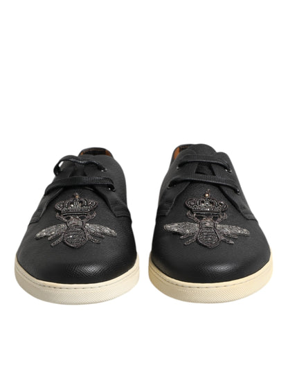 Dolce &amp; Gabbana – Niedrige Sneakers aus schwarzem Leder mit Bienenkrone