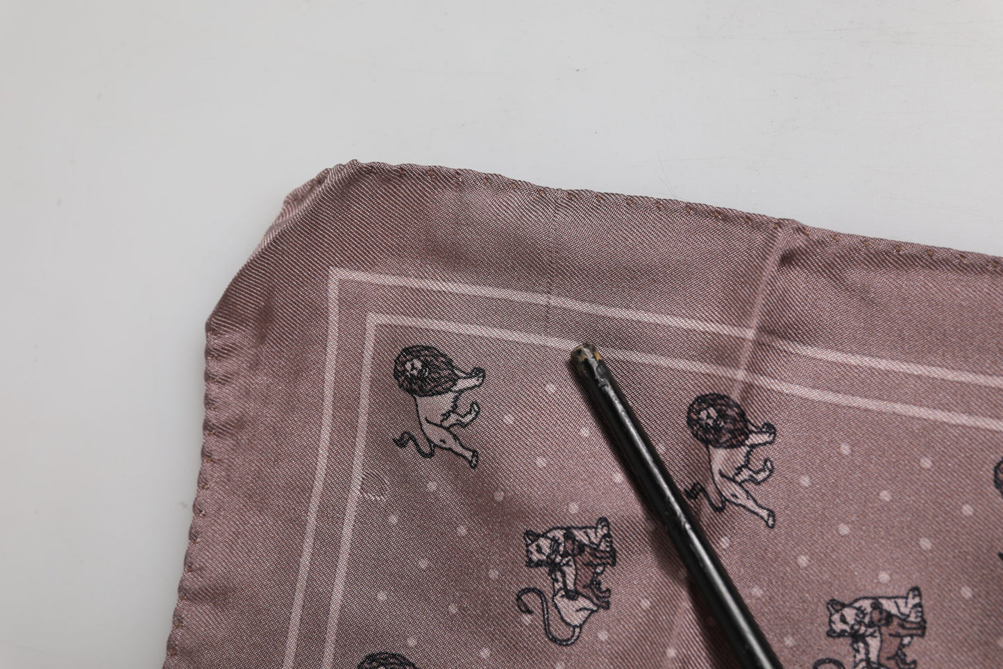 Dolce &amp; Gabbana – Brauner quadratischer Foulard-Schal mit Animal-Print