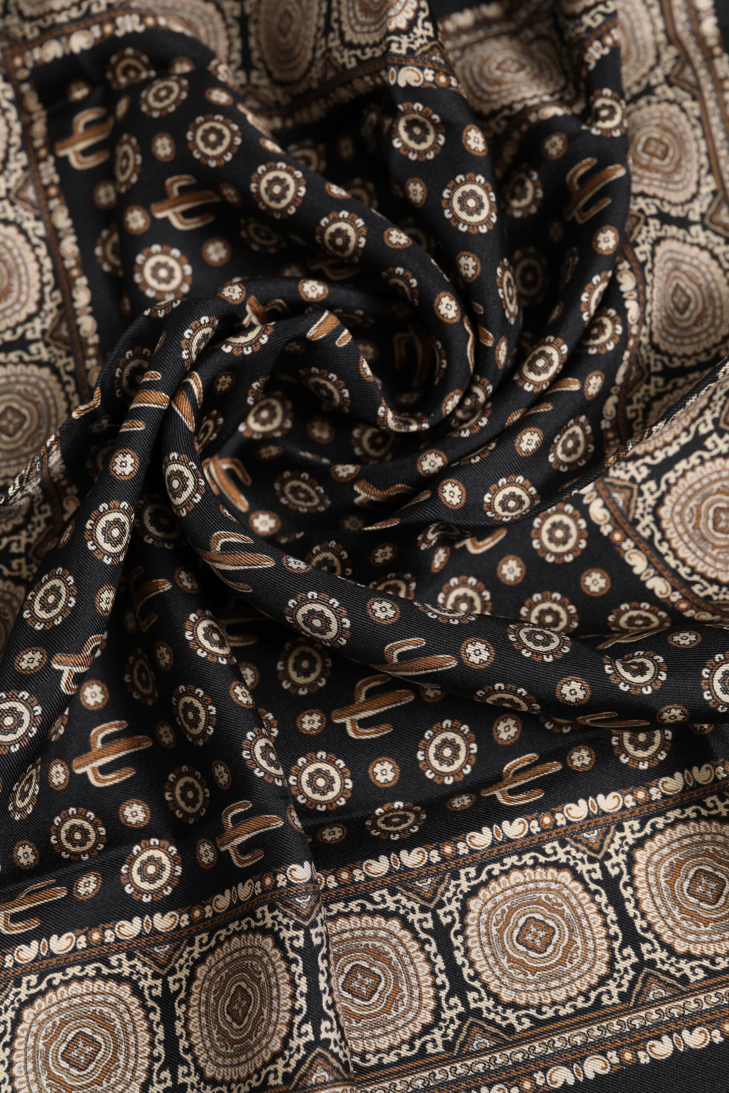 Dolce &amp; Gabbana – Schwarz-braun gemusterter quadratischer Foulard-Schal