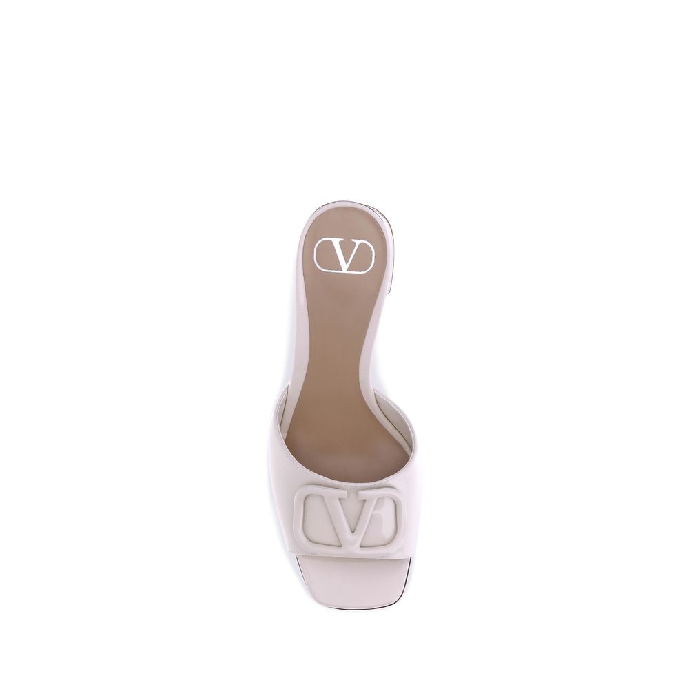 Valentino Garavani Sandalen aus cremefarbenem Kalbsleder (Bos Taurus)