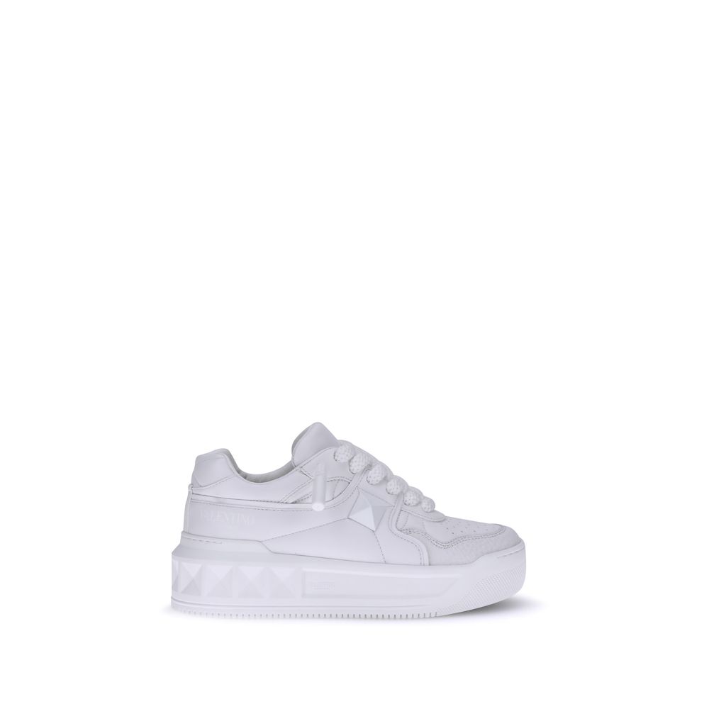 Valentino Garavani Sneaker aus weißem Kalbsleder mit klobiger Bos Taurus Sohle