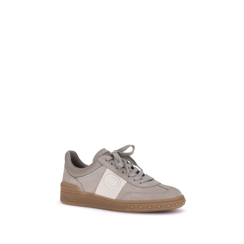 Valentino Garavani Sneaker aus beigem Kalbsleder, Modell Bos Taurus, niedrige Form.