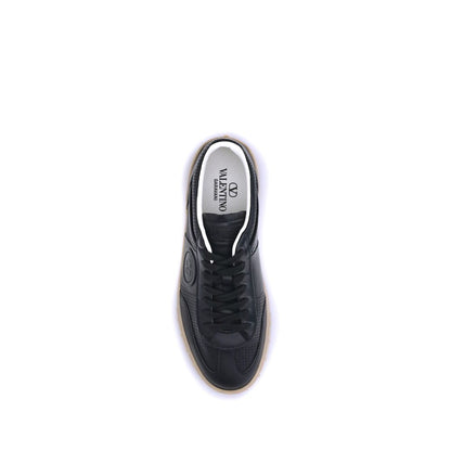 Valentino Garavani Schwarze Gummi-Sneaker mit niedrigem Schaft