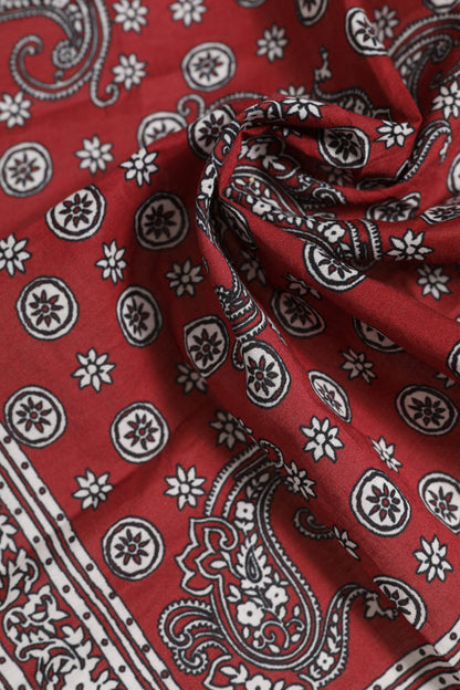 Dolce &amp; Gabbana – Quadratischer Foulard aus Baumwolle mit Blumenmuster in Rot