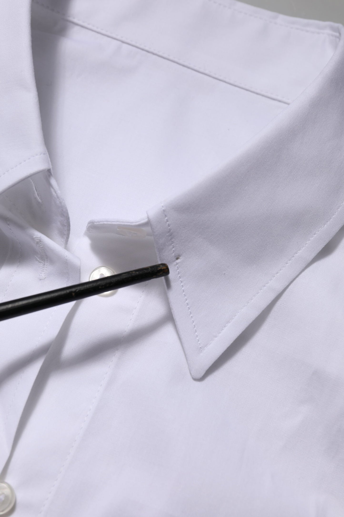 Dolce &amp; Gabbana – Weißes, langärmliges Oberteil aus Baumwolle mit Kragen