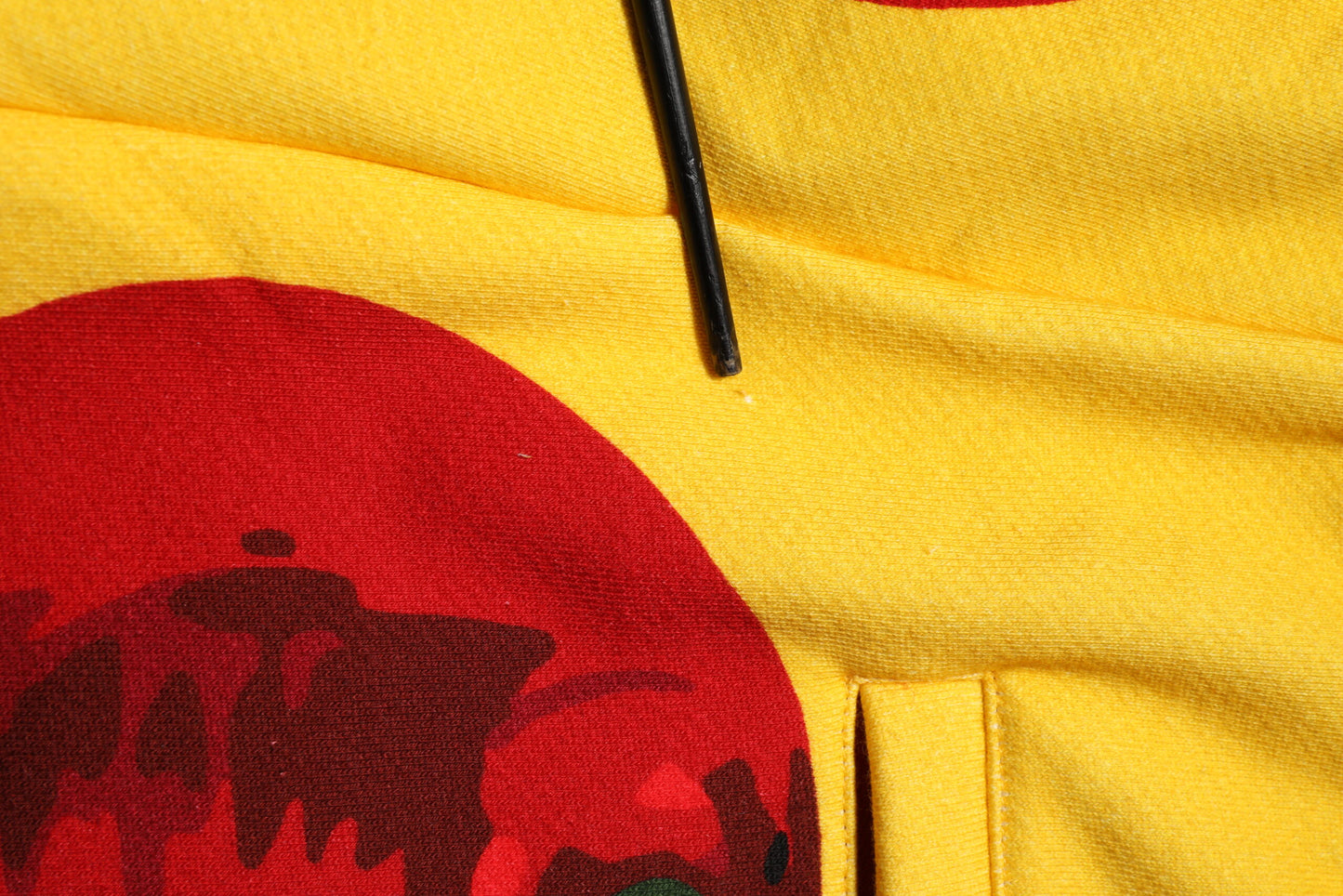 Dolce &amp; Gabbana – Jogginghose mit gelbem Kirschmuster