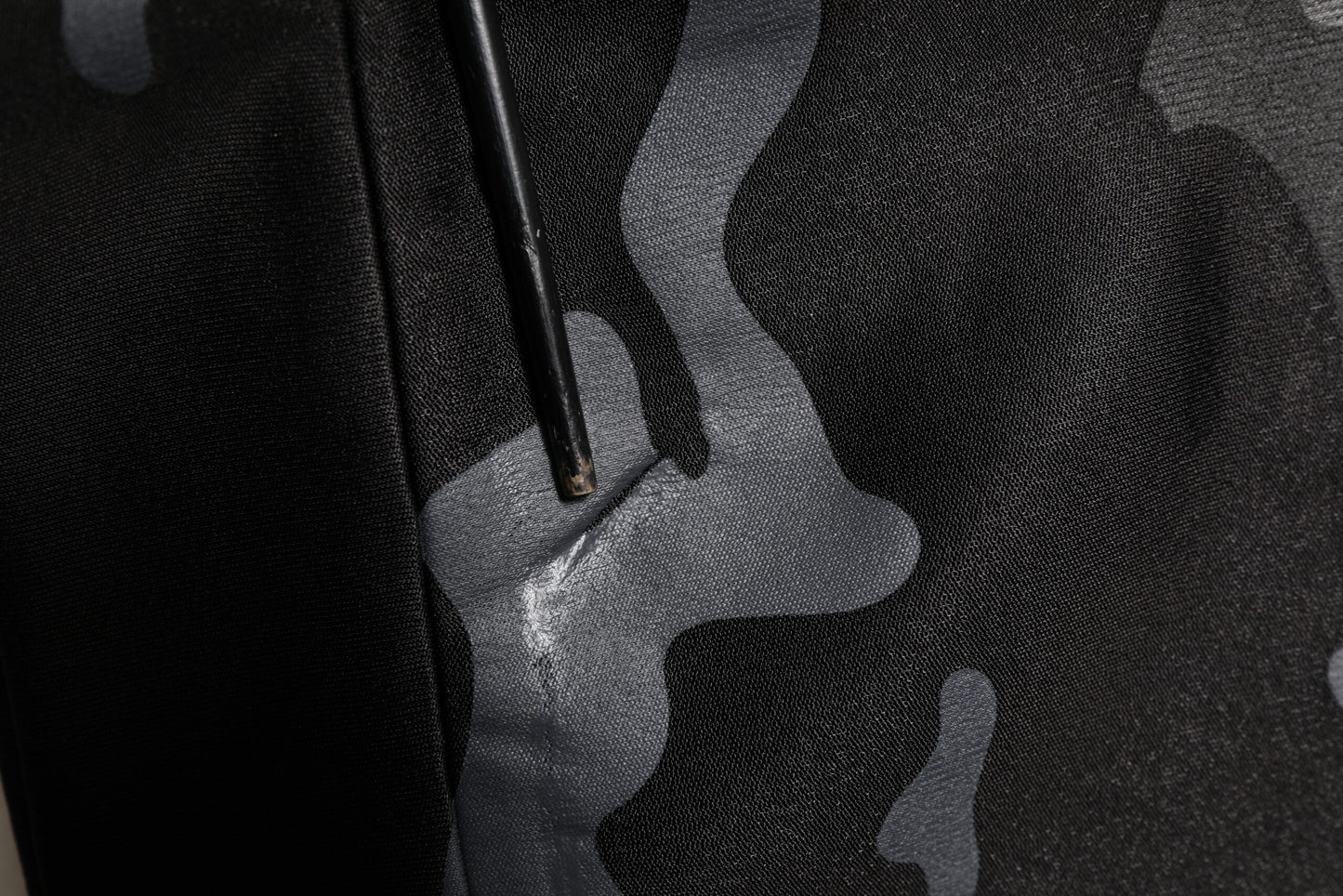 Dolce &amp; Gabbana Schwarzer Camouflage-Pullover