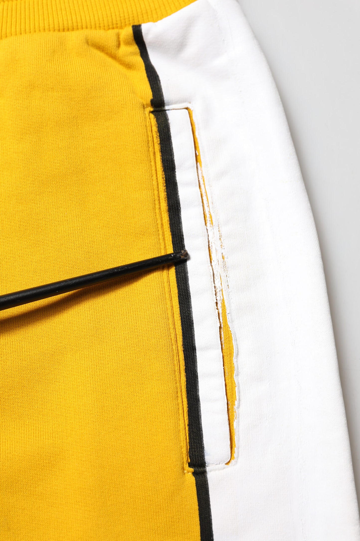 Dolce &amp; Gabbana – Jogginghose mit Logo aus gelber Baumwolle