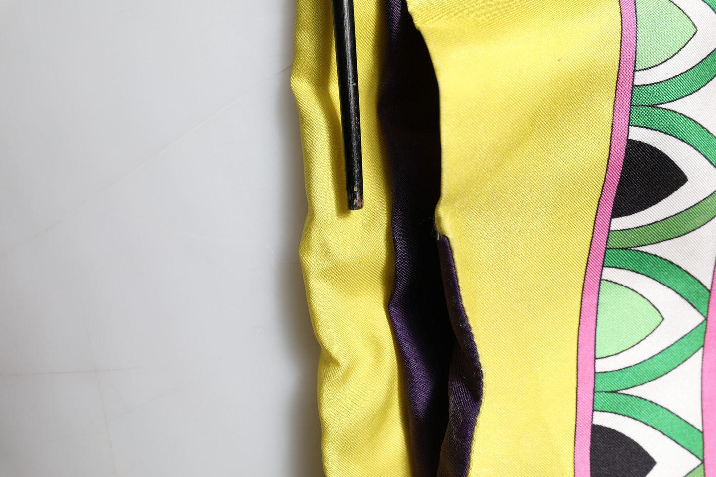 Dolce &amp; Gabbana – Blauer Wickelmantel aus Seide mit Blumenmuster und langen Ärmeln