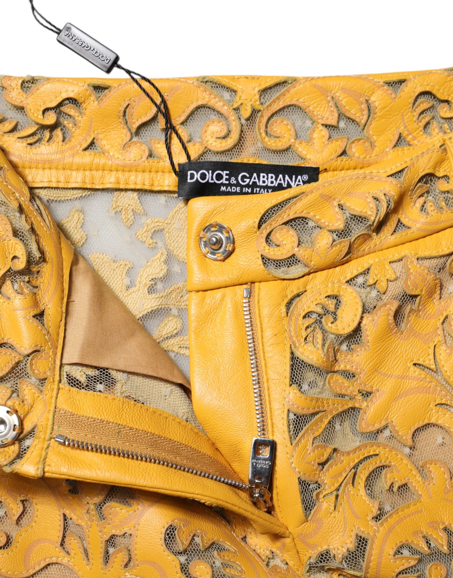 Dolce &amp; Gabbana – Caprihose mit mittelhoher Taille und Blumenspitze in Gelb