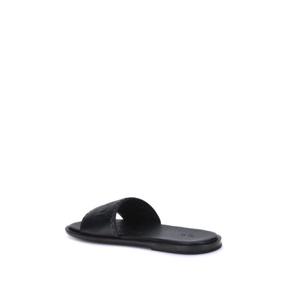 Fendi Sandalen aus schwarzem Kalbsleder, Modell Bos Taurus