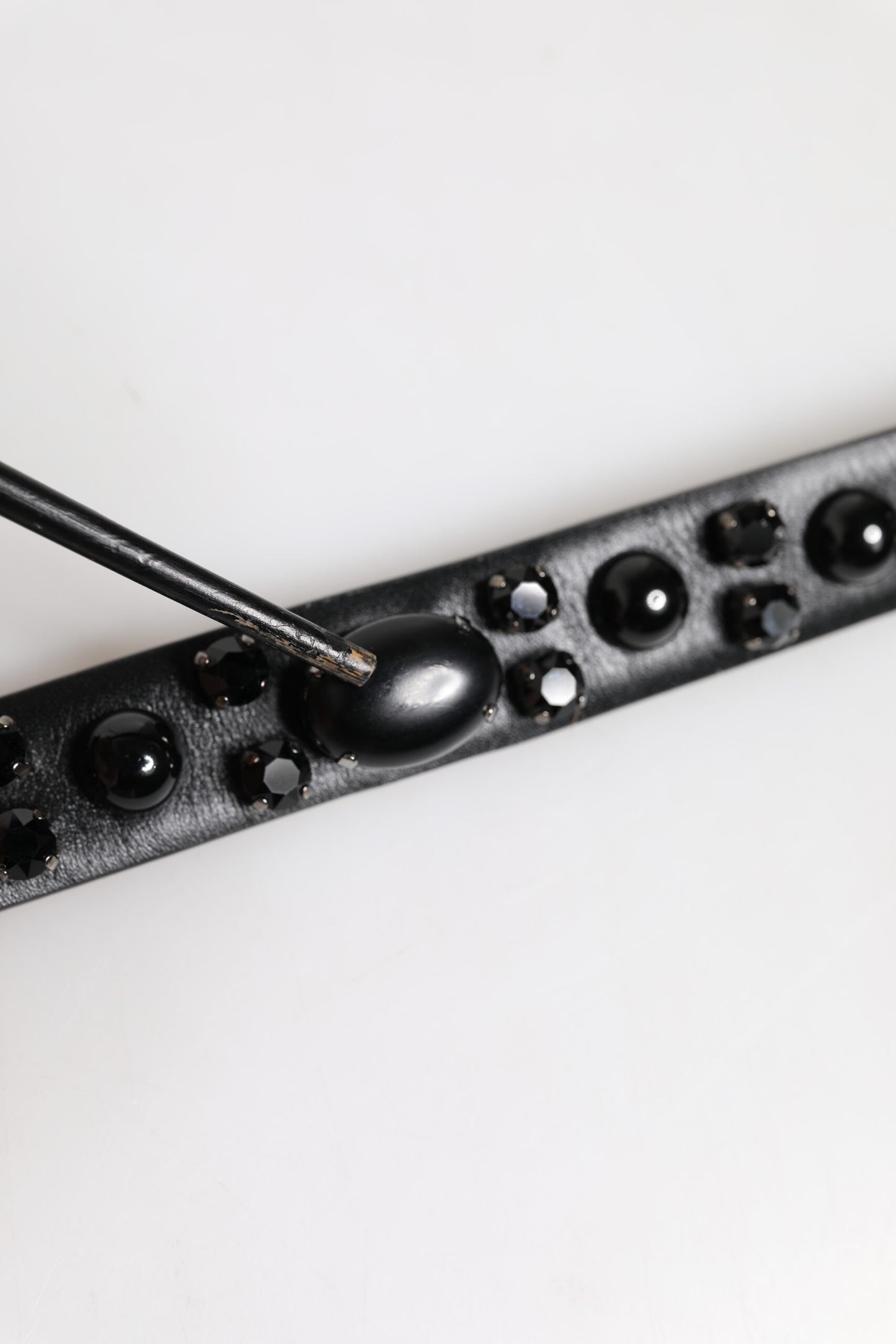 Dolce &amp; Gabbana – Schwarzer Ledergürtel mit Metall-Logoschnalle und Nieten