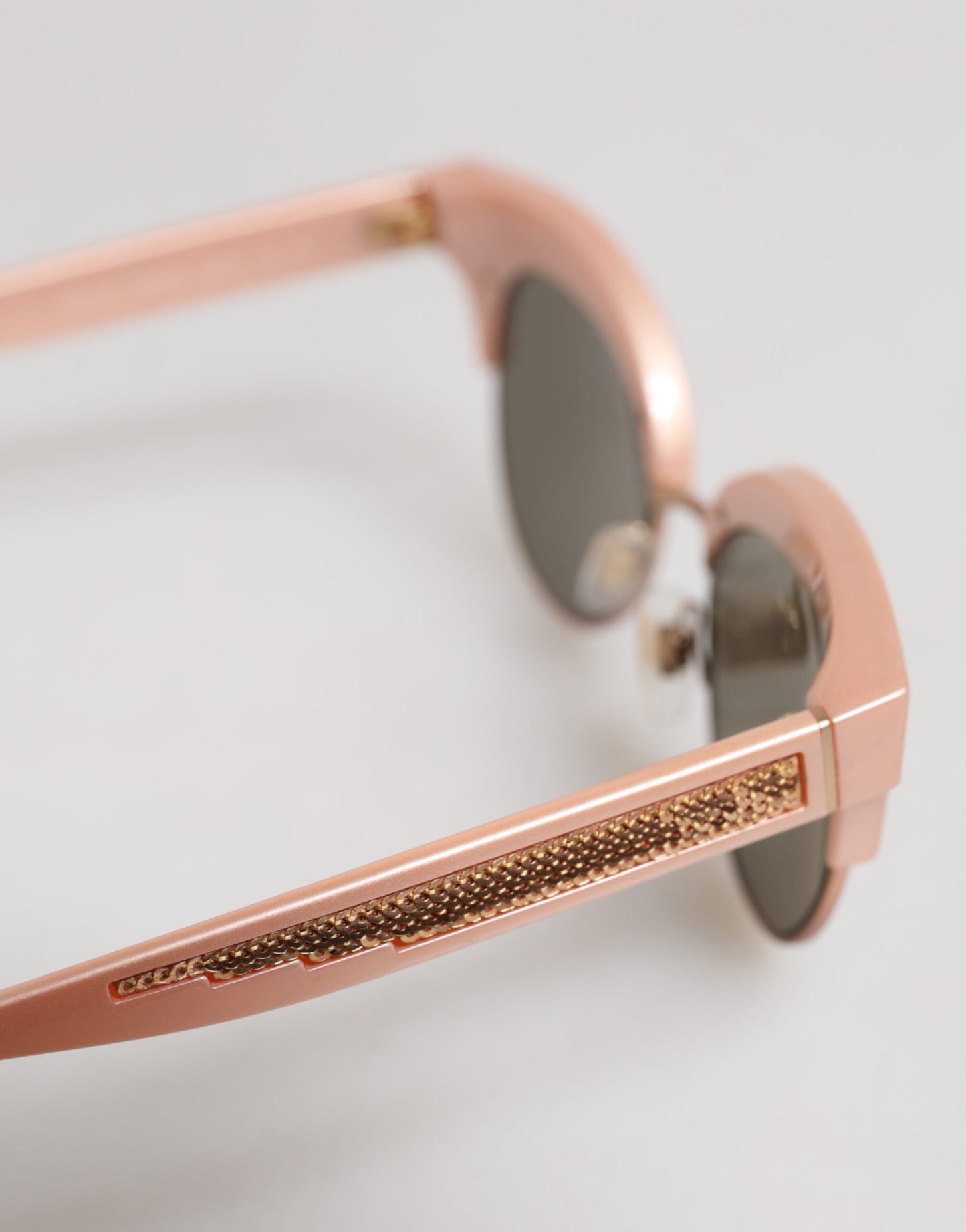 Dolce &amp; Gabbana – Verspiegelte Cat-Eye-Sonnenbrille mit Pailletten in Roségold DG6109
