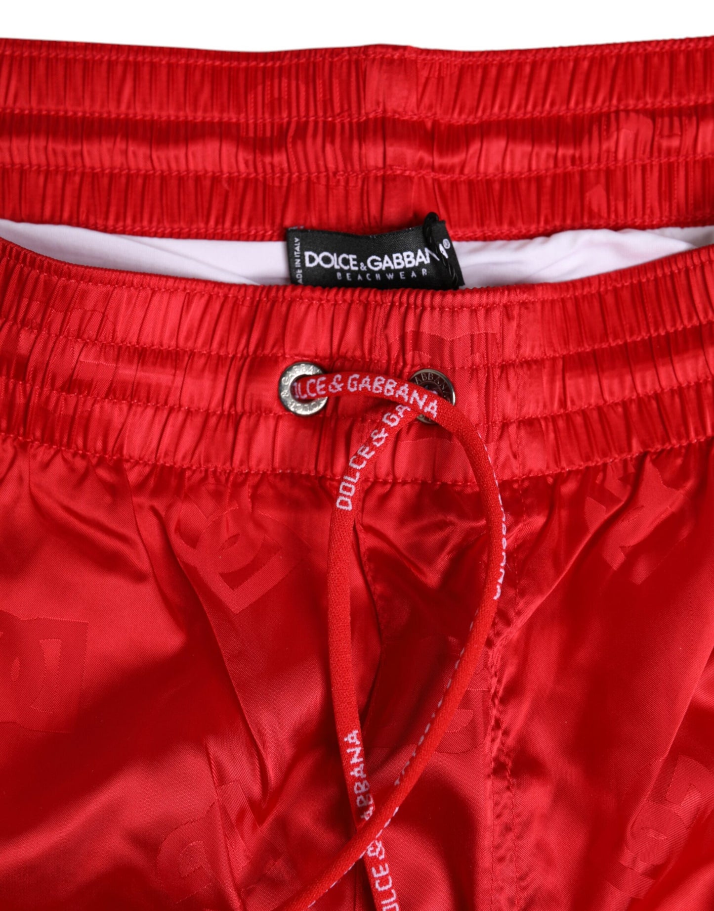 Dolce &amp; Gabbana Rote Nylon-Strandshorts mit Kordelzug