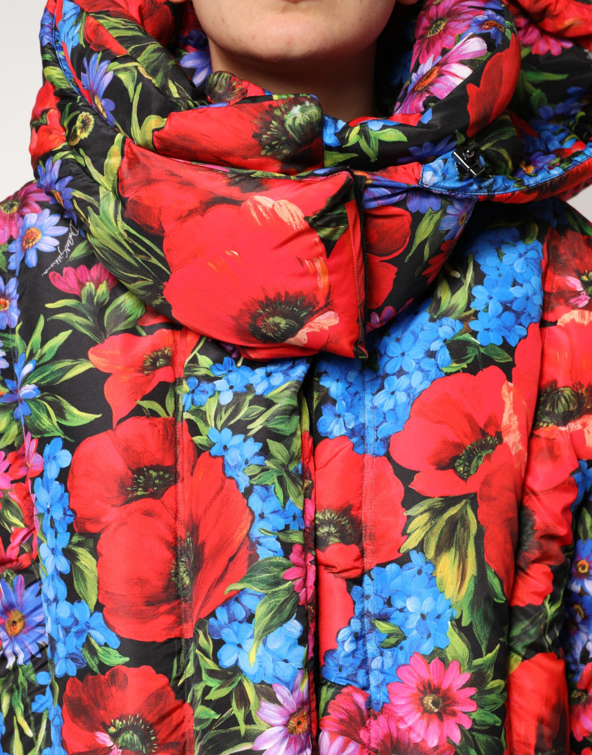 Dolce &amp; Gabbana – Puffermantel mit Kapuze und mehrfarbigem Blumenmuster